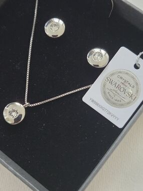 Nic & Syd Swarovski Crystal Pendant Necklace and Stud Earrings Set -